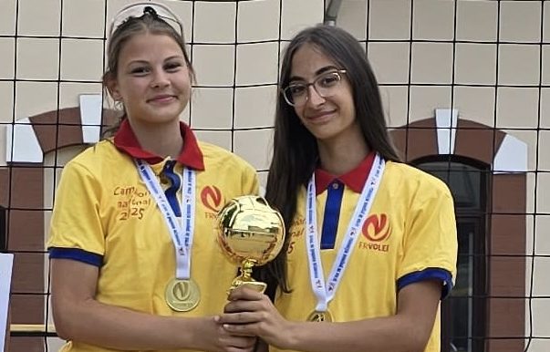 U16 ADELA & NATALIA