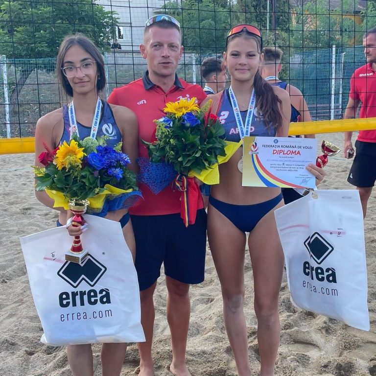 9.08.2026🏅 Natalia Cârstea & Adela Vasilescu urcă pe podiumul național și aduc o nouă medalie de argint pentru Champions Sibiu