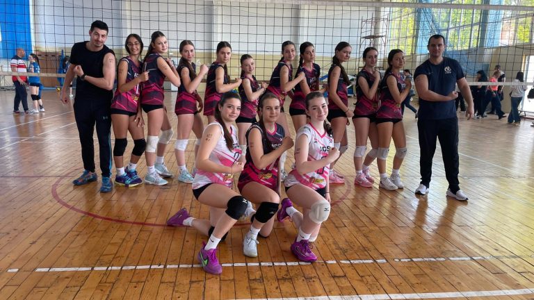 19.04.2026Champions U15 A merge mai departe. Încă o calificare construită cu muncă și caracter. 🐾🏐