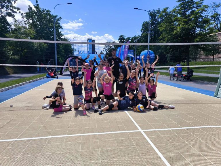 28.07.2026În septembrie, Champions Sibiu deschide o nouă grupă de inițiere în volei.